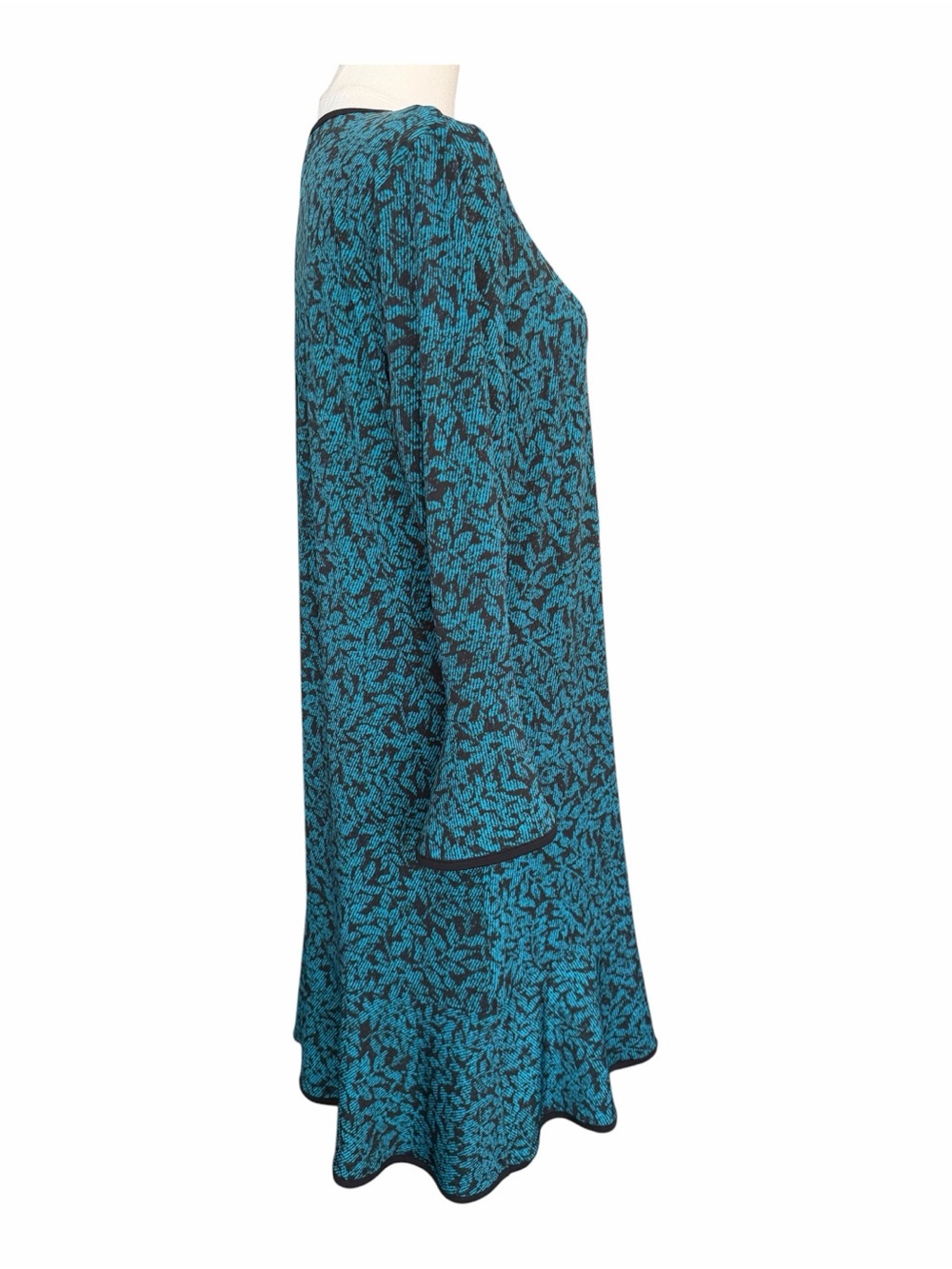 M_4 Michael Kors Lightweight Dress - Picture 2 of 7